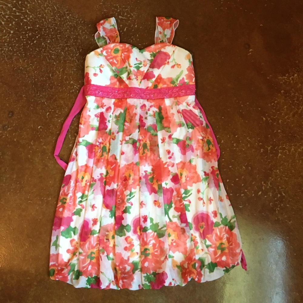 🙌🏻PRICE DROP 🙌🏻 Beautiful Dress!