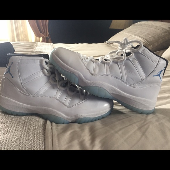 Columbia Blue Retro 11 Jordans - Picture 5 of 5