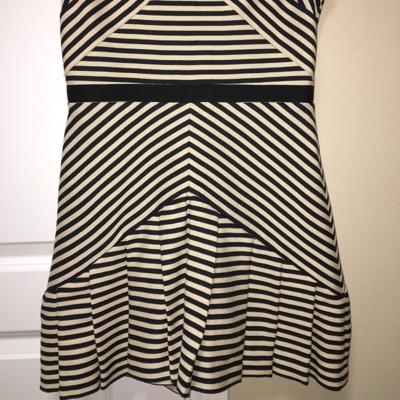 Cute striped mini dress - Picture 2 of 6