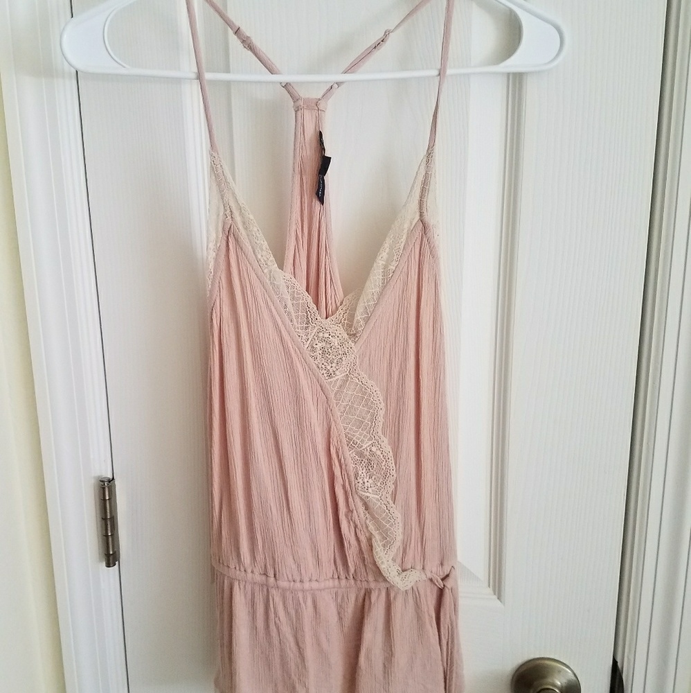 American eagle very cute and light tank