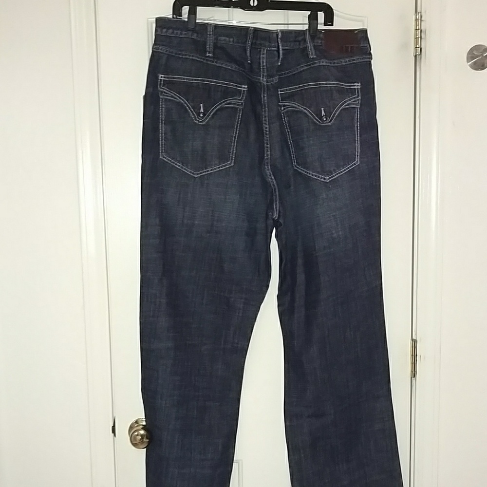 Jeans - Picture 2 of 4