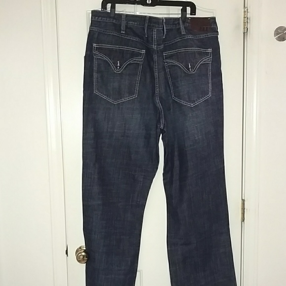 Jeans - Picture 2 of 4