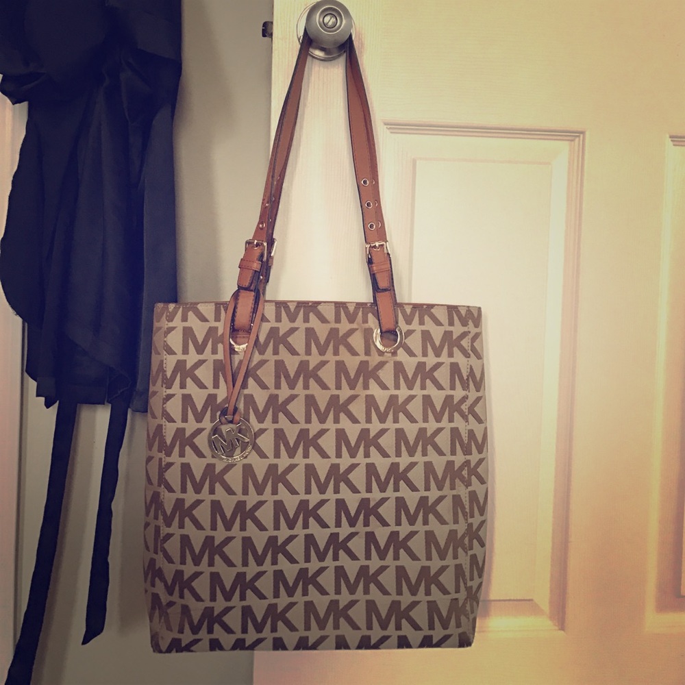 Michael Kors Tote