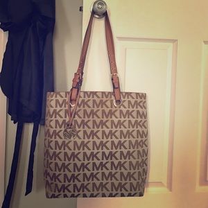 Michael Kors Tote