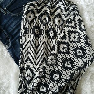 Tribal Hooded Top (Lightweight)