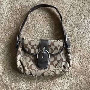 Coach medium sized purse