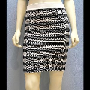 Bebe Ribbed Texture Midi Skirt