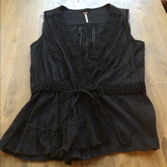 Free People Tops - Free People Black Lace sleeveless top