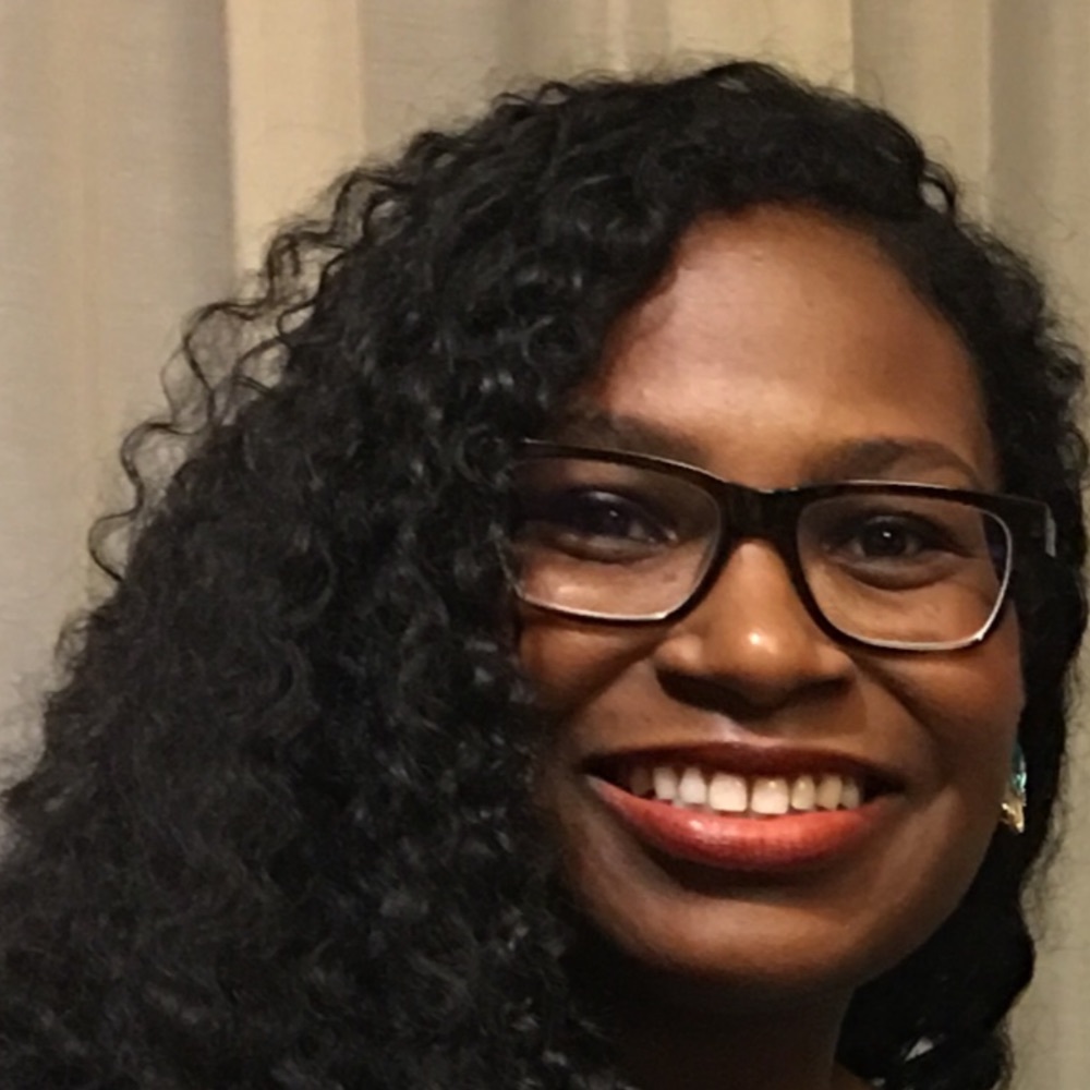 Meet your Posher, Denise