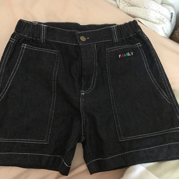 "FAMILY" denim shorts🌊 - Picture 1 of 4