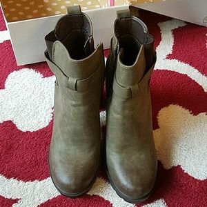 Call it spring - olive green boots size 9