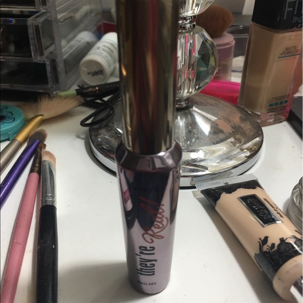 Benefit "they're real" mascara