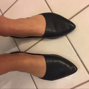 Classic black leather flat
