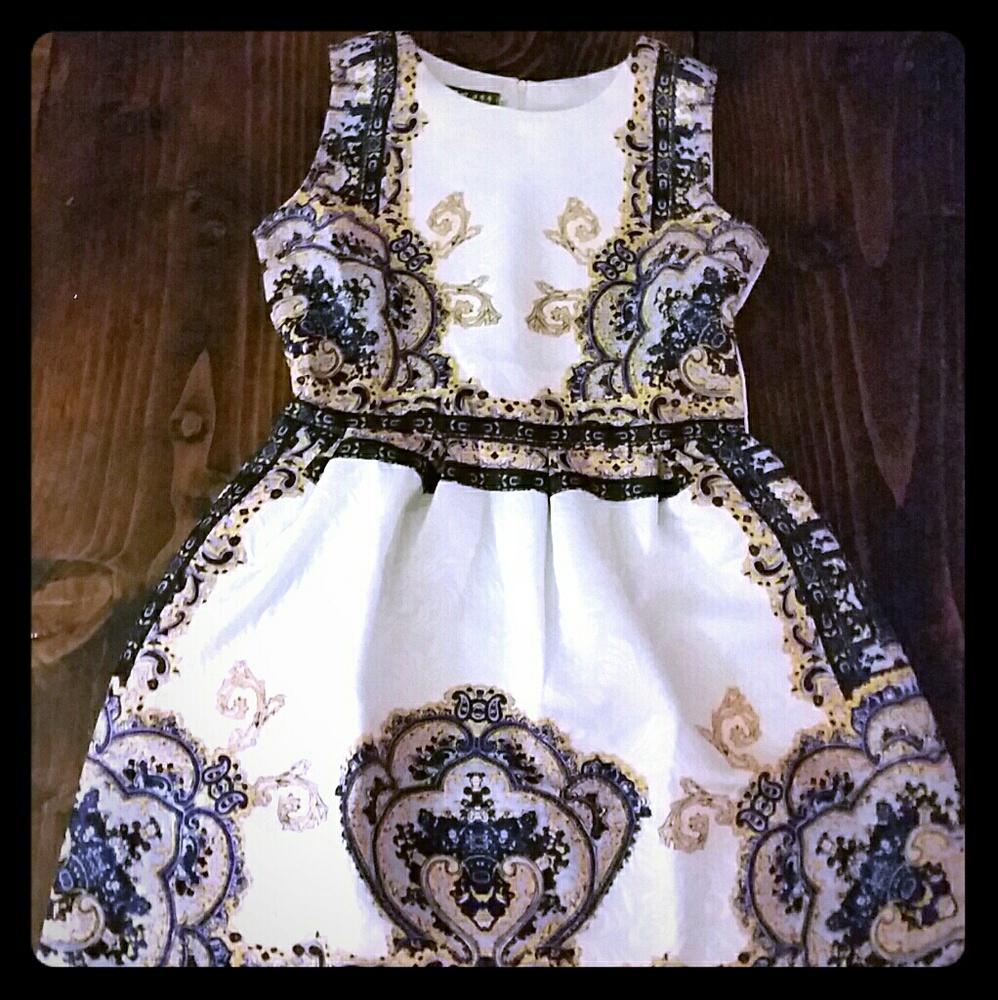 Jaquered print dress