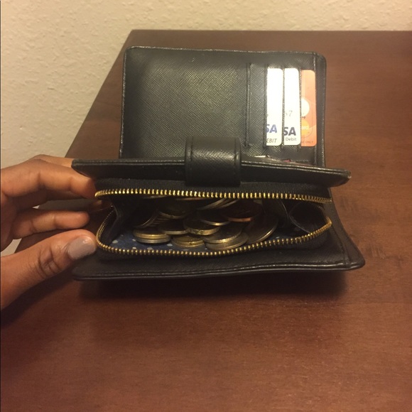 Authentic Tory burch wallet - Picture 4 of 4
