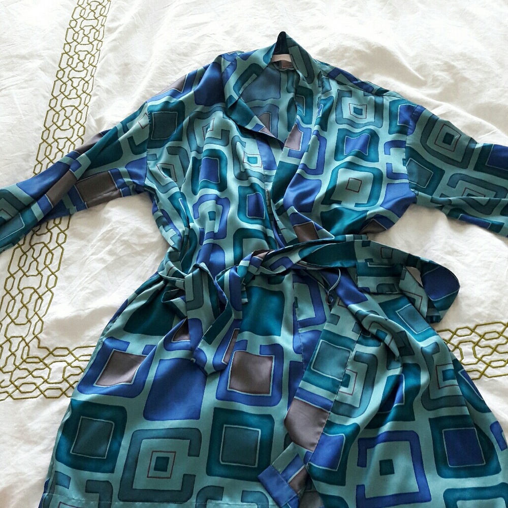 Victoria Secret Robe- one size fits most