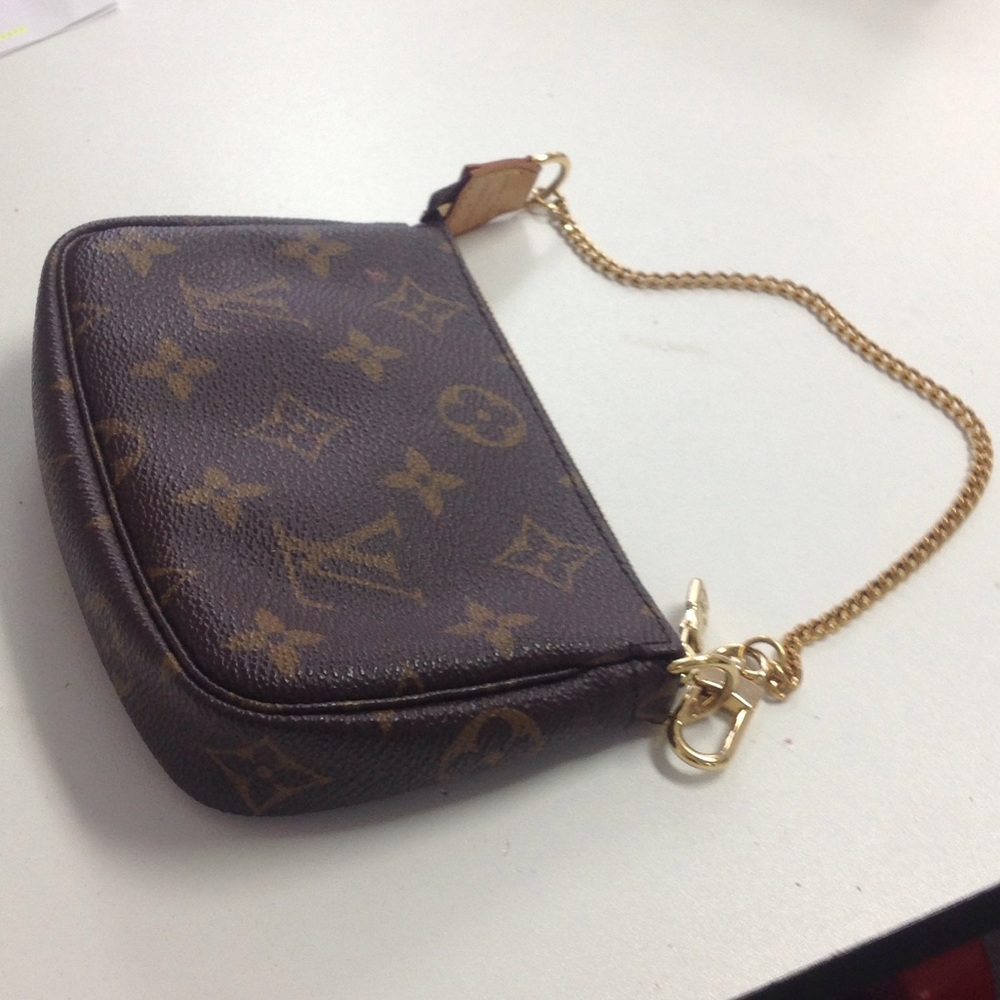 Louis Vuitton mini pochette new