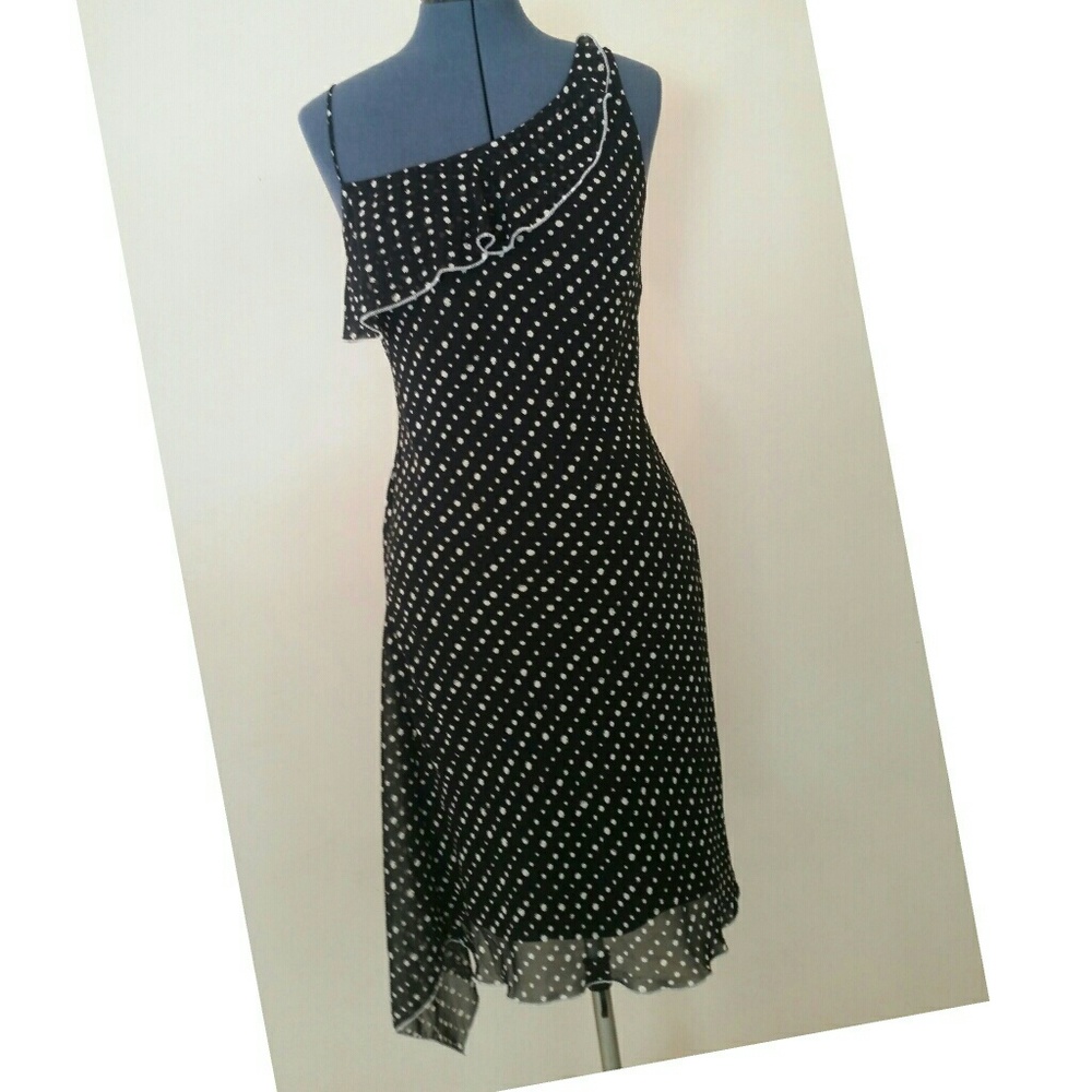 One shoulder polka dot dress