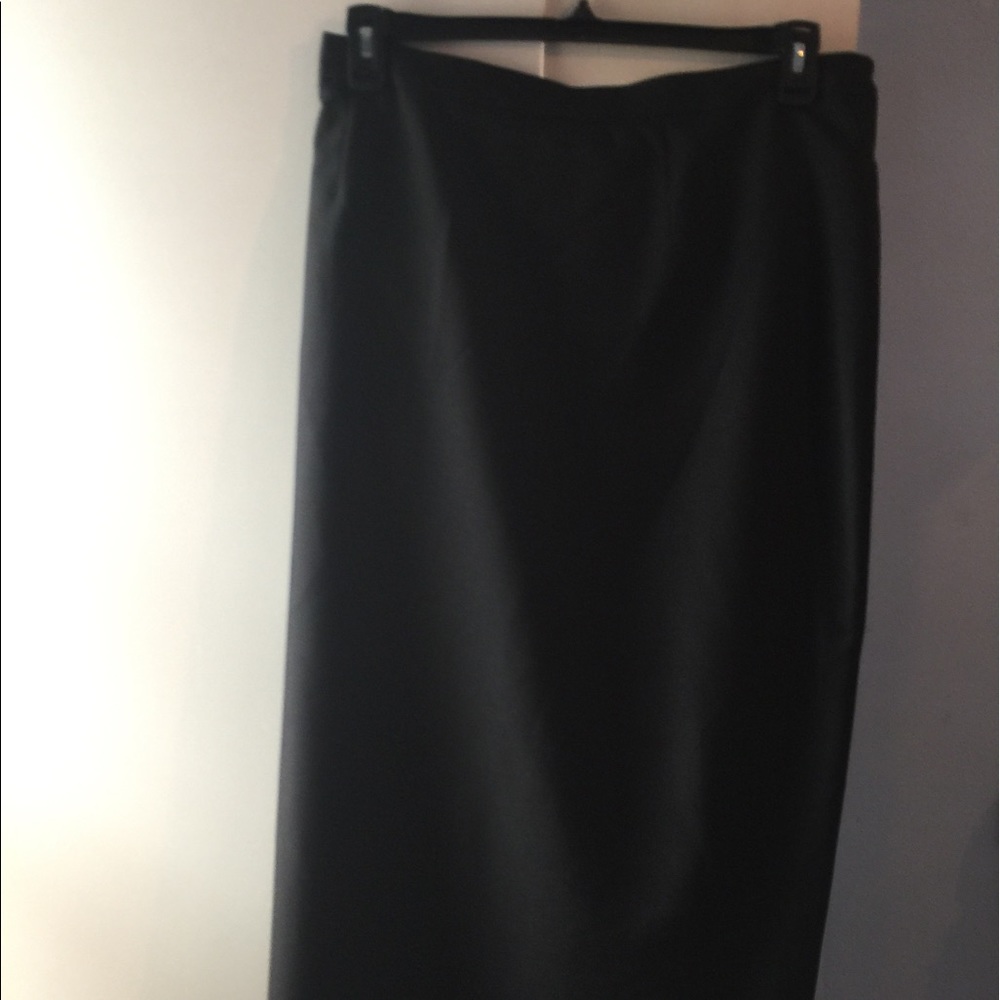 Kasper skirt NWOT, long black tailor fit, 18W