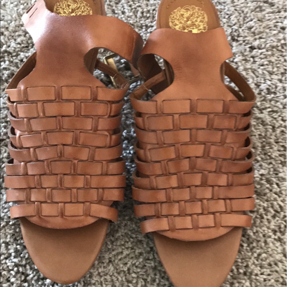Vince cumato tan heels