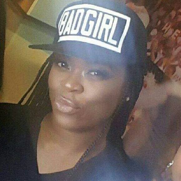 Meet your Posher, Makeya - Picture 1 of 1