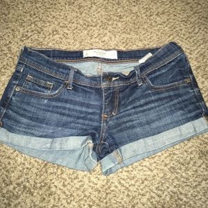 ABERCROMBIE & FITCH SHORTS