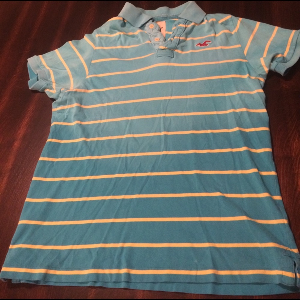 Hollister short sleeve shirt