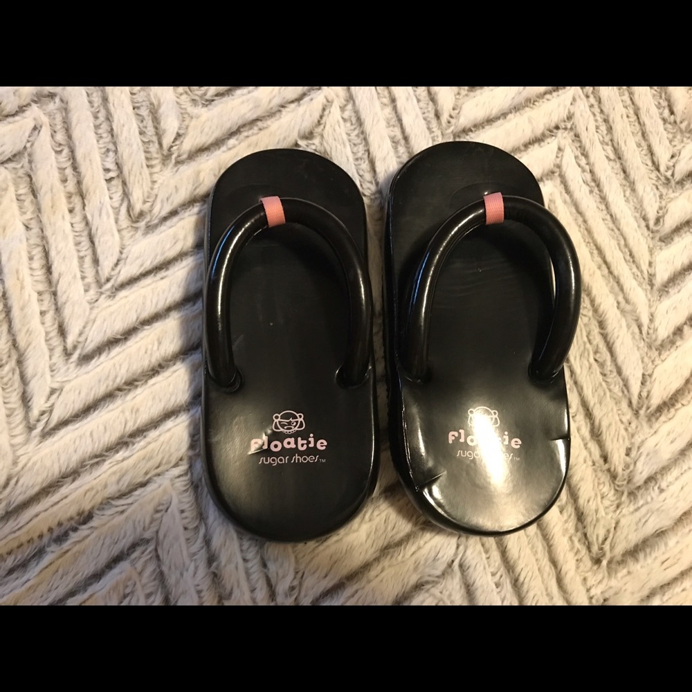 Sugar shoes Floaties 90's flip flops