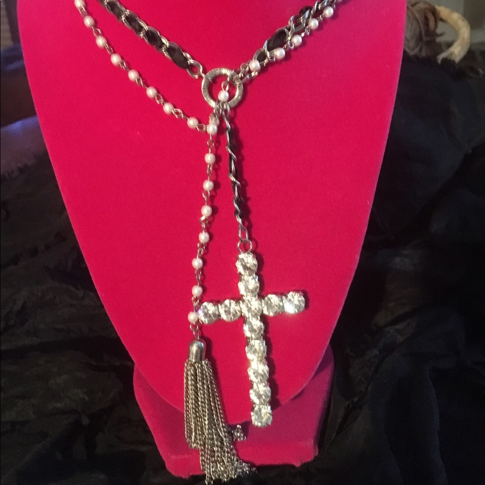 Guess necklace