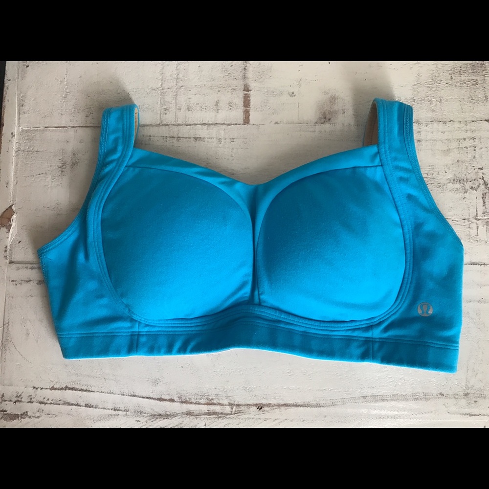 🍋 lululemon ta ta tamer sports bra 36DD w/ pads