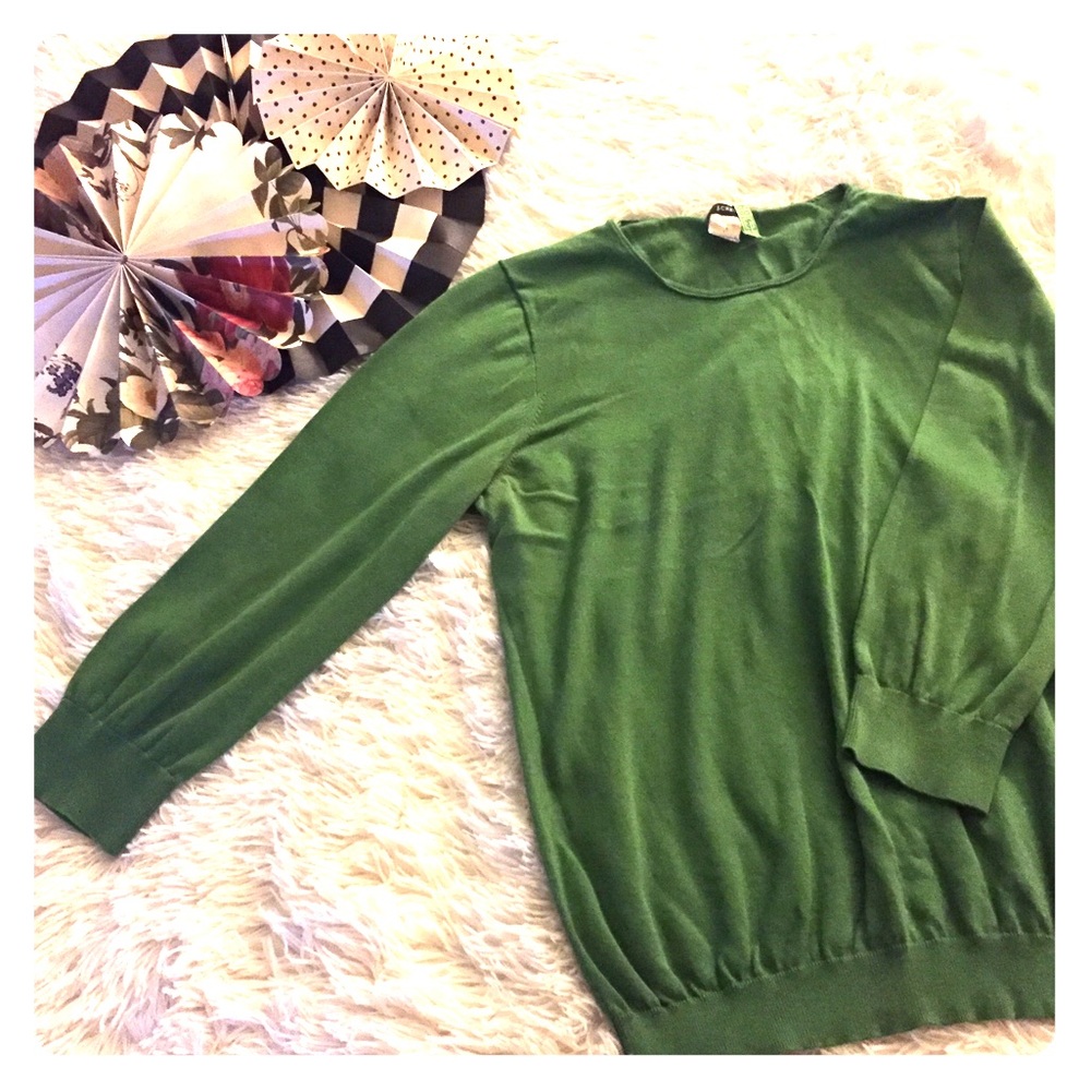 Kelly green light sweater. Dry cleaned