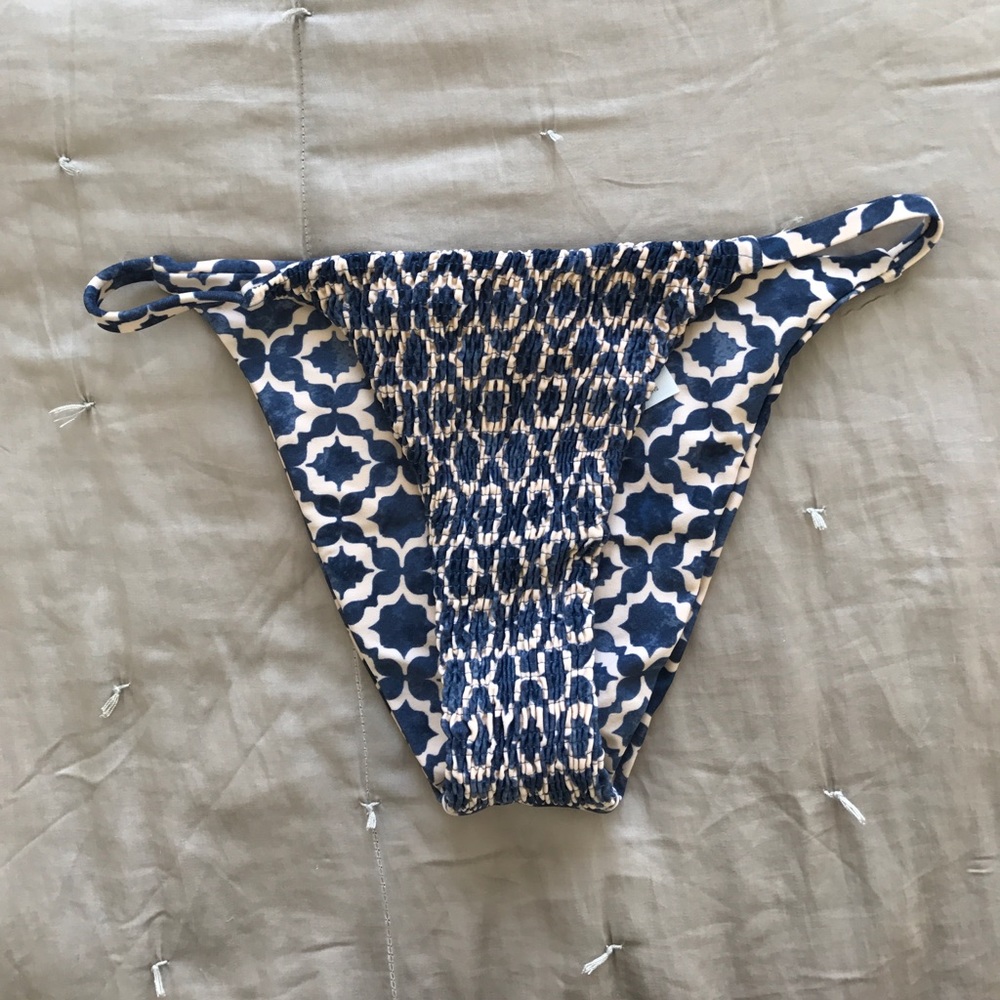 SALE!! Tori praver reversible bikini bottoms