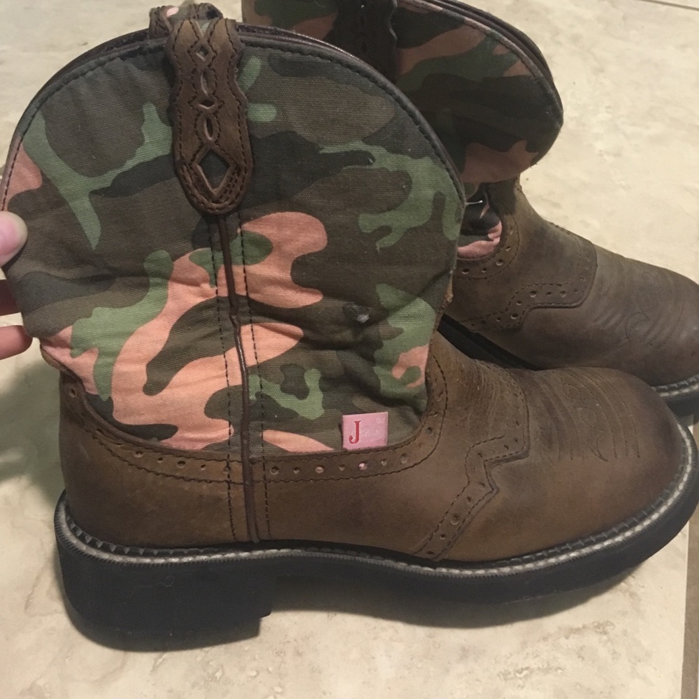 Pink Camo Justin Gypsy Cowboy/Girl Ankle Boots