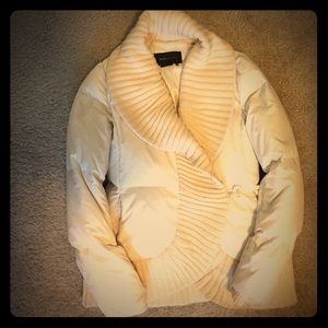 BCBG - stylish cream jacket.  Size: XS