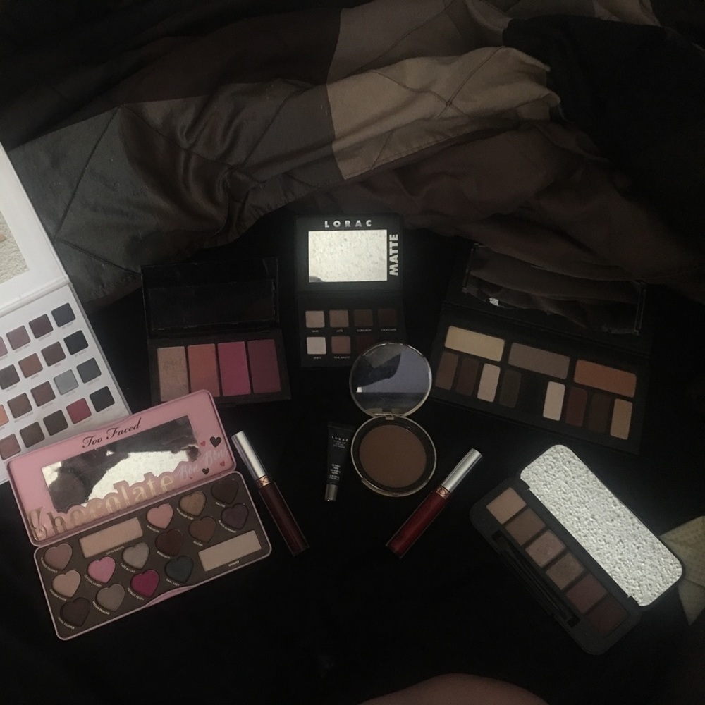 Kat von d lorac Anastasia two faced