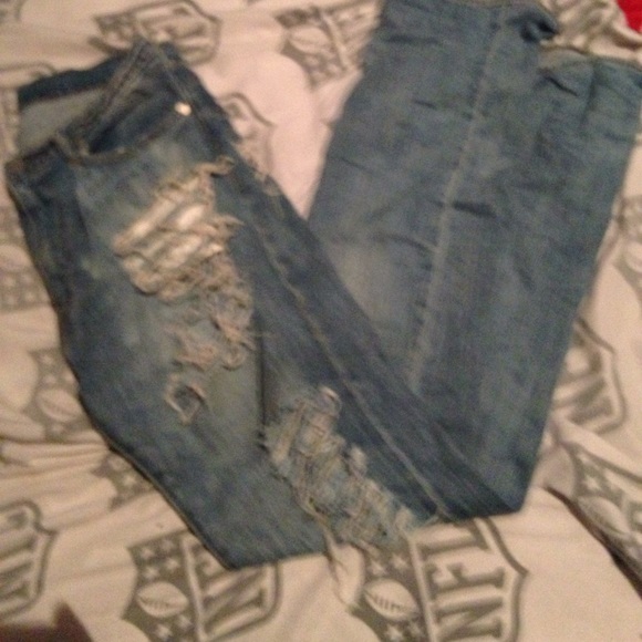 Deatressed jeans - Picture 3 of 3