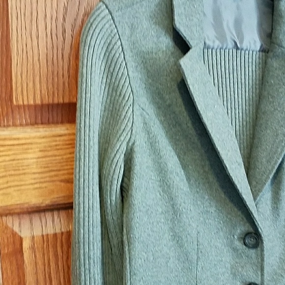 Grey Jacket - Picture 2 of 3