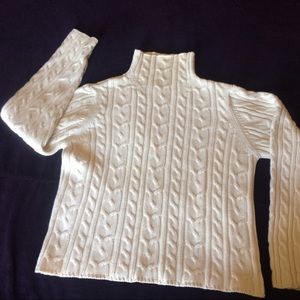 Nautica handknitted sweater