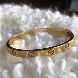 Love Bracelet with crystal stones sz. med