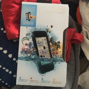 IPhone 5c life proof case