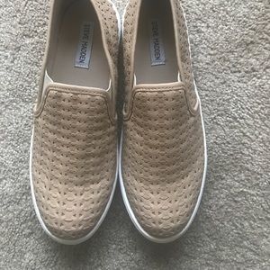 Steve Madden 'Excel' slip-on Sneakers!