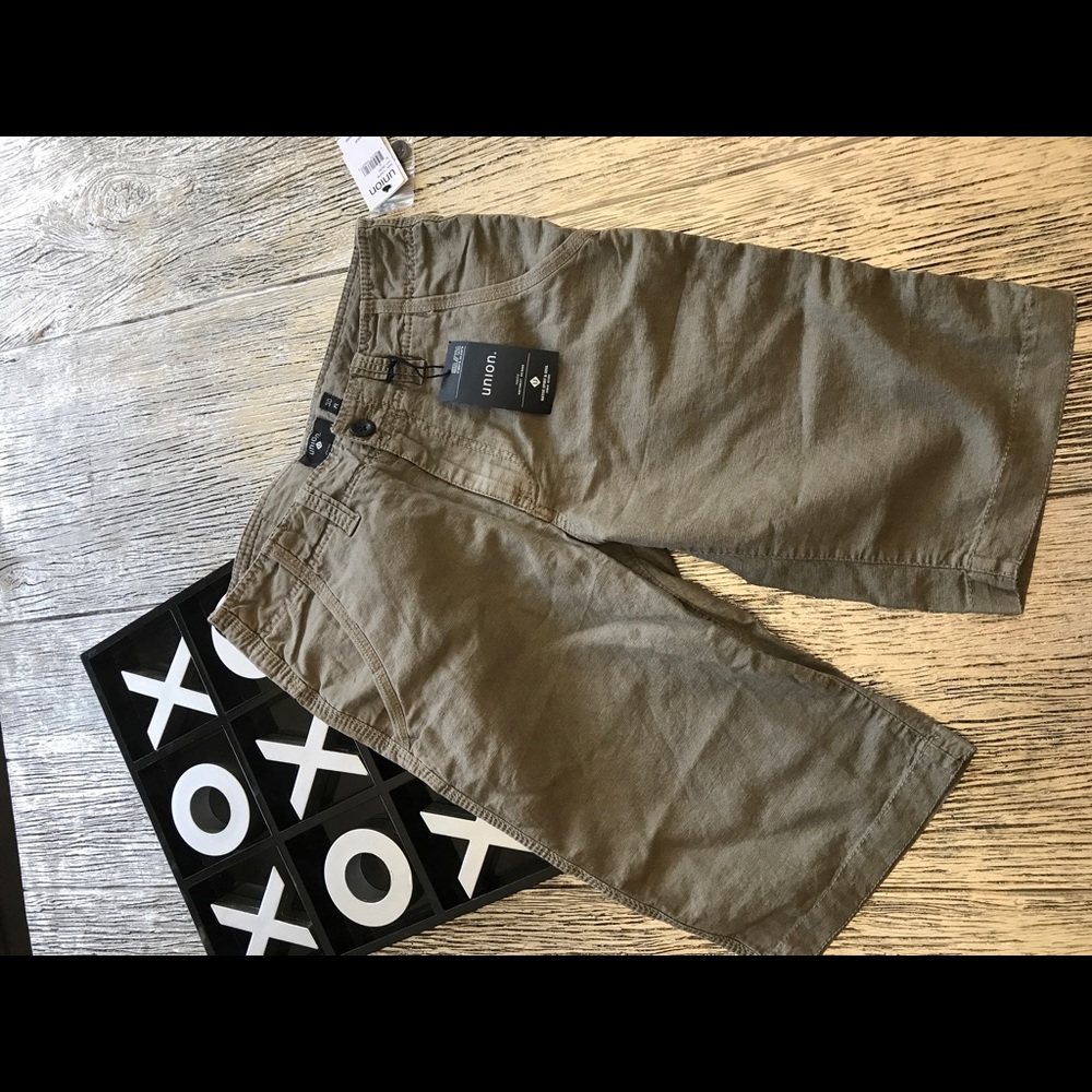 NEW Men's Cargo Shorts Size 30