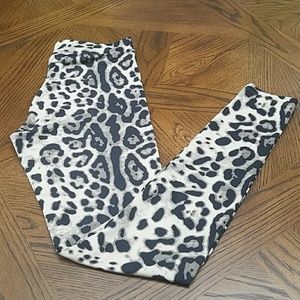 Kardashian Kollection animal print leggings