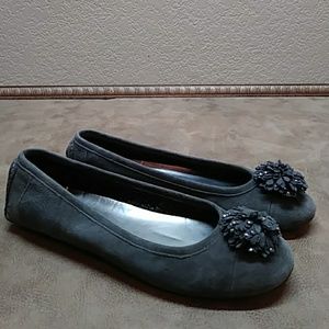 Women's Anne Klein iflex Gray Suede Loafers 8M