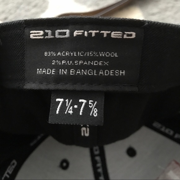 Limited Unbroken Fitted hat - Picture 3 of 3