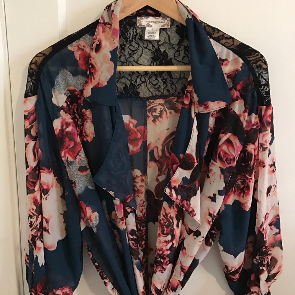 Rose Patterned Robe | Band of Gypsies