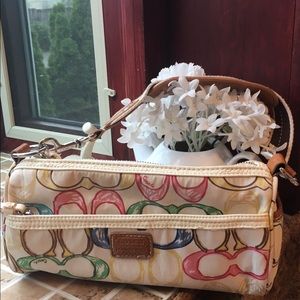 Coach Tote, very colorful & in great condition