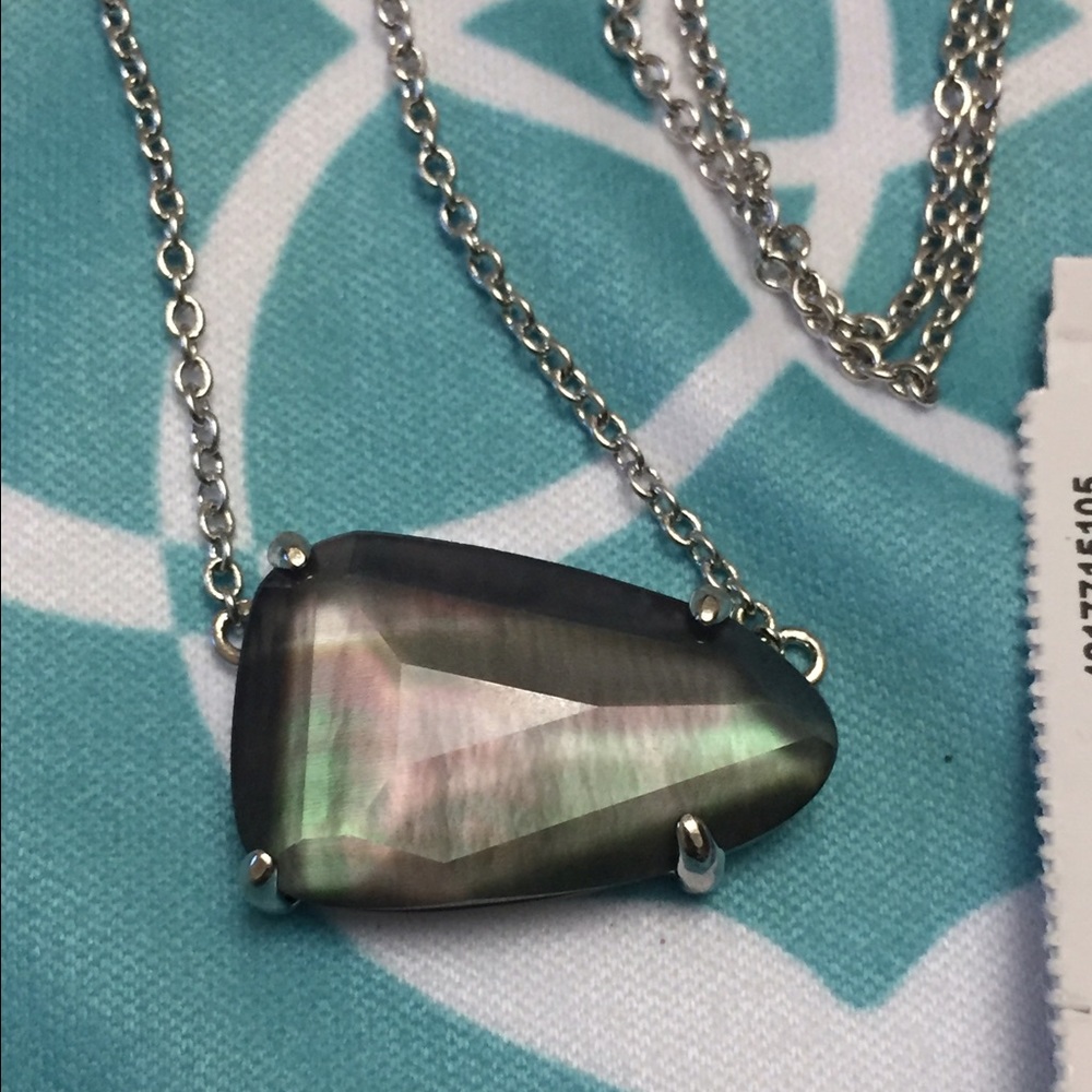 NWT Black pearl Isla necklace