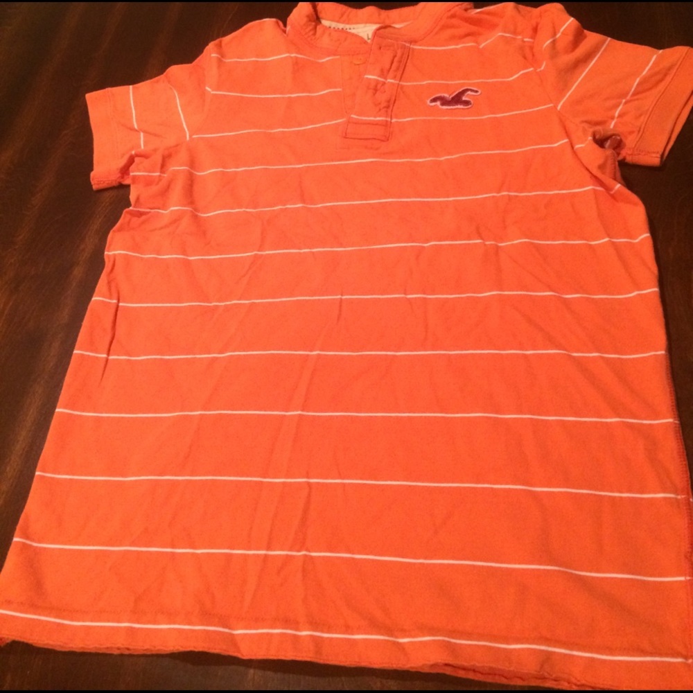 Short sleeve Hollister shirt