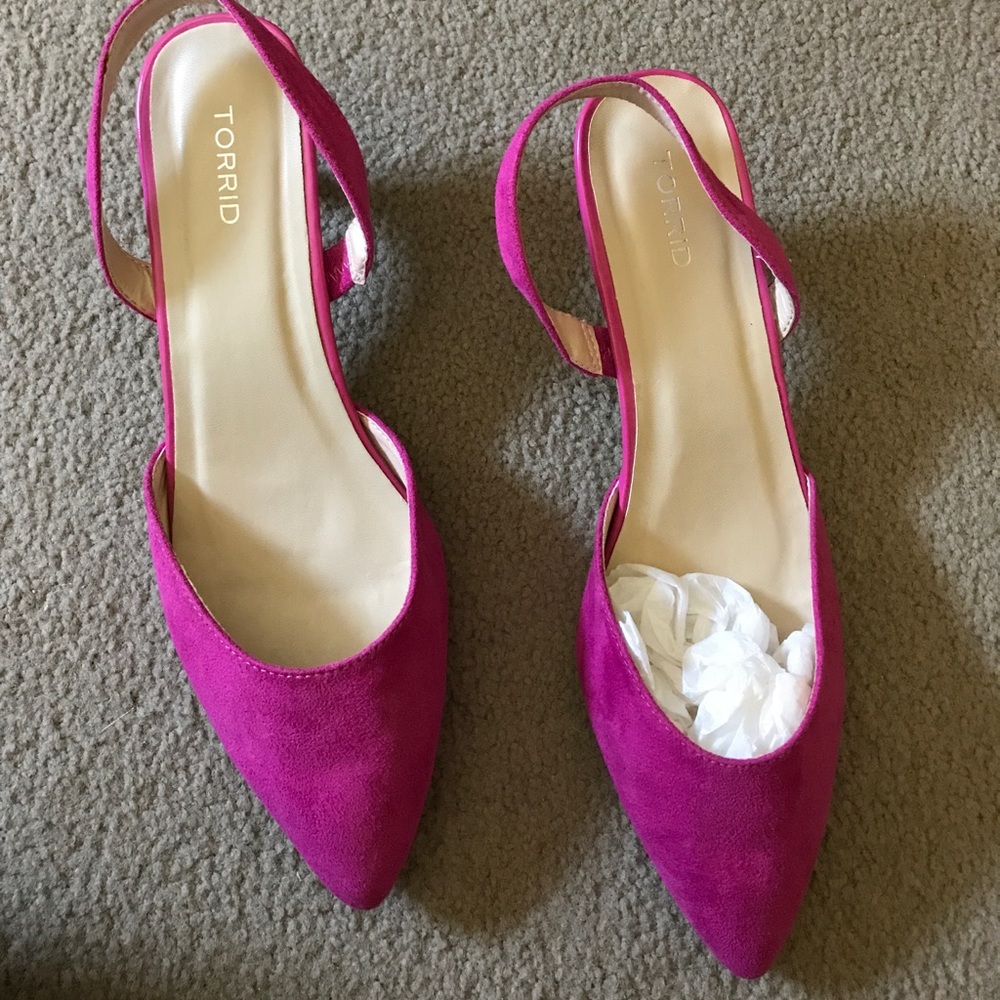 Torrid Sz 11 sling back kitten heels